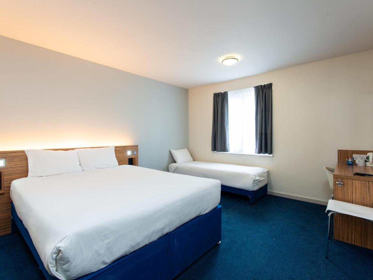 Ibis Budget Lancaster Centre Екстериор снимка